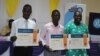 Les trois lauréats du Yali Pitch Competition 2019, Lomé, le 24 octobre 2019. (VOA/Kayi Lawson)
