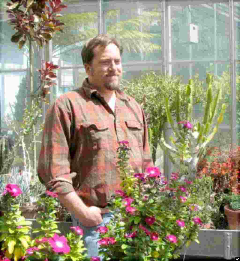 Ecology professor James Cahill in his lab at the University of Alberta, Canada. (University of Alberta 2011)