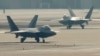 [특파원 리포트] 문재인 대통령 “평화협정, 주한미군 철수와 상관 없어”...미 F-22 한국 도착