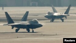 미국 공군의 F-22 전투기. (자료사진)