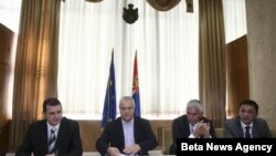 Ministar finansija i privrede Srbije Mladjan Dinkic sastao se sa predstavnicima kompanija u Srbiji koje su najveci izvoznici