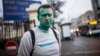 Алексей Навальный сообщил об операции на глазу в Барселоне