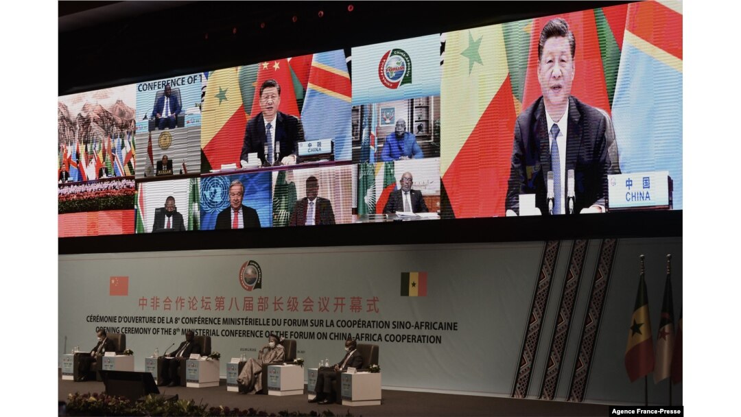 中國國家主席習近平於2021年11月29日在塞內加爾達喀爾舉行的中非合作論壇(FOCAC)上發表講話。