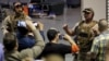 미국 무함마드 만화 경연대회장 총격…경찰, 범인 2명 사살
