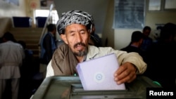 افغانستان میں گزشتہ ماہ صدارتی انتخاب کے لیے پولنگ ہوئی تھی۔