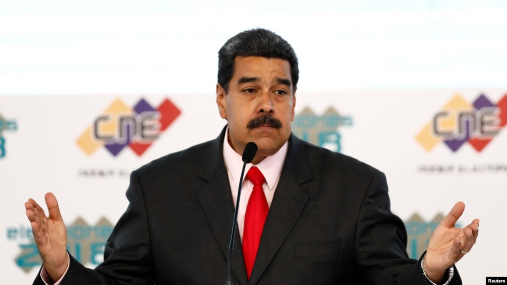 El presidente de Venezuela, Nicolás Maduro, ha utilizado tácticas autoritarias según sus críticos, a medida que la economía empeora.