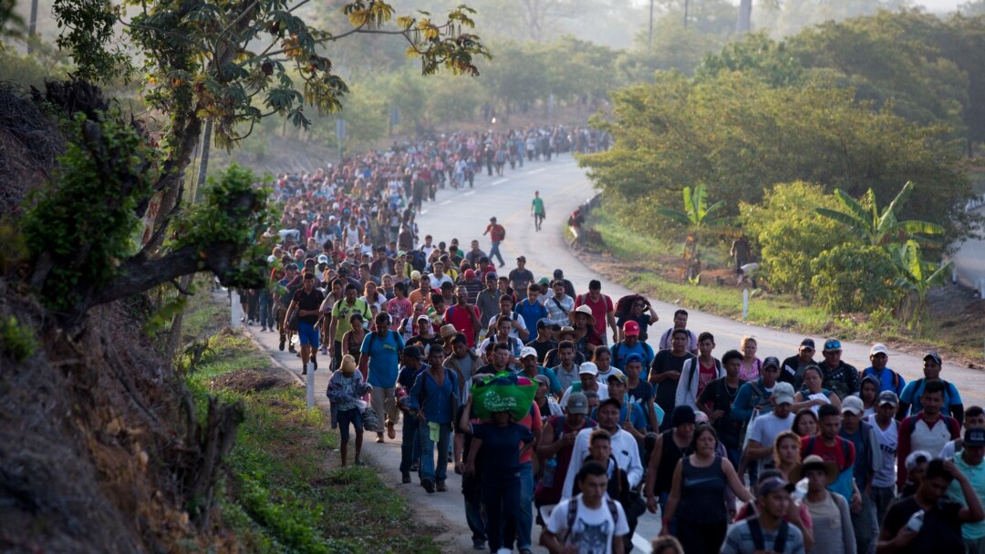 M xico Falta de ayuda frustra a migrantes de nueva caravana