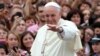 Papa reconoce crisis por emigración