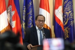 FILE - Cambodian government spokesman Phan Siphan spoke to journalists in Phnom Penh in July 2019. (Sun Narin/VOA Khmer)