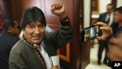Argentina permitirá que el expresidente boliviano Evo Morales, haga declaraciones políticas durante su estancia en el país, dijo un alto cargo en una entrevista publicada el domingo. Foto AP