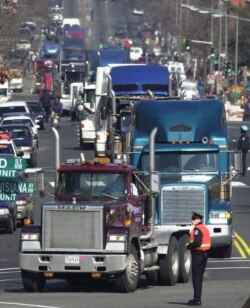 Badan Perlindungan Lingkungan Amerika atau EPA yang mengharuskan semua truk disel, mulai tahun 2010, mengurangi emisi unsur partikulat dan oksida nitrogen ke tingkat nol. (Foto: ilustrasi).