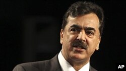 Gilani:Dimuquraadiyadda waa iney Badbaadaa