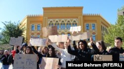 Bosnia-Herzegovina - Young people join global demonstrations demanding action on climate change, Mostar, 20Sep2019