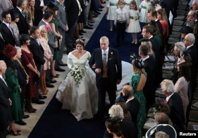 Princess Eugenie, Jack Brooksbank share official royal wedding photos