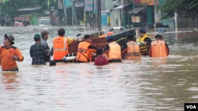 Lebih Dari 30 Ribu Mengungsi Karena Banjir Di Jakarta