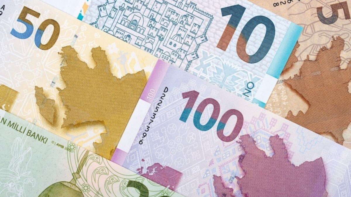 Курс евро манат азербайджан на сегодня. Азербайджанский манат деньги. Национальная валюта Азербайджана. 100 Азербайджанских манат. Азербайджанские валюты изображение.