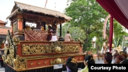 Arak-arakan karnaval budaya Bali, Jumat 12/10 (Foto: Setpres RI).