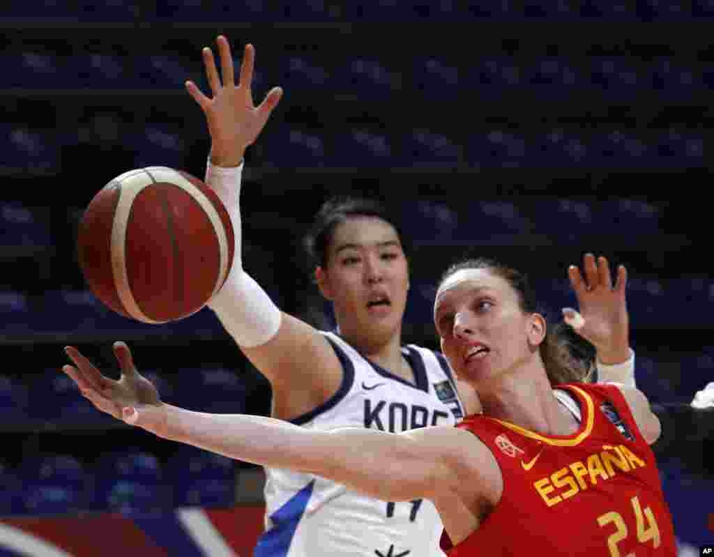 دو تیم بسکتبال زنان کره جنوبی و اسپانیا در مسابقات انتخابی المپیک در بلگراد، صربستان به رقابت پرداختند. اسپانیا در این مسابقه پیروز شد.&nbsp;