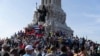 Des milliers de manifestants dans les rues de la capitale cubaine