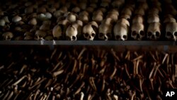 Des restes humaines des victimes du génocide, le 4 avril 2014.