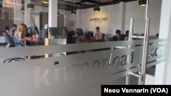 Khmerload.com, based in Phnom Penh, is the first Cambodian tech startup to receive Silicon Valley financial backing. (Neou Vannarin/VOA Khmer)