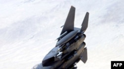 Самолет F-15 eagle strike jet