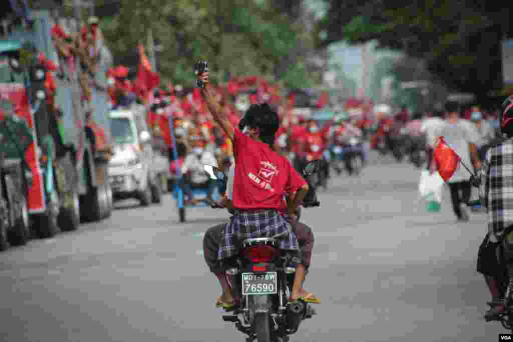ကျောက်ဆည်မြို့ NLD မဲဆွယ်စည်းရုံးပွဲ မြင်ကွင်းများ။ (အောက်တိုဘာ ၂၅၊ ၂၀၂၀)