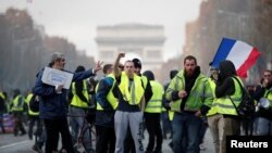 Fransa günlerdir 'sarı yelekliler'in protestolarına ev sahipliği yapıyor