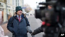 Sergei Nikitin, the head of Amnesty International in Russia speaks to the media in Moscow, Russia, Nov. 2, 2016.