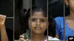 বাংলাদেশে নারী উত্যক্তকারী সন্ত্রাসীর কারণে আরেক কিশোরীর আত্মহত্যা