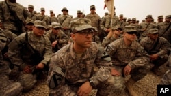 지난 2009년 이라크 바그다드에 파병된 미 제8기갑연대 3대대 군인들. (자료사진)