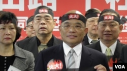 民進黨主席蘇貞昌等1月4號在記者會上(總統府照片)