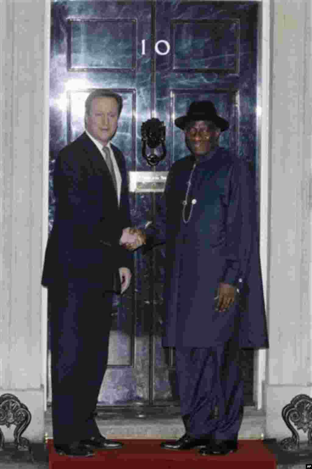 Shugaban Najeriya Goodluck Jonathan da PM Ingila David Cameron, London, 22 Fabrairu 2012