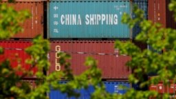 资料照：在波士顿港口的中国集装箱。