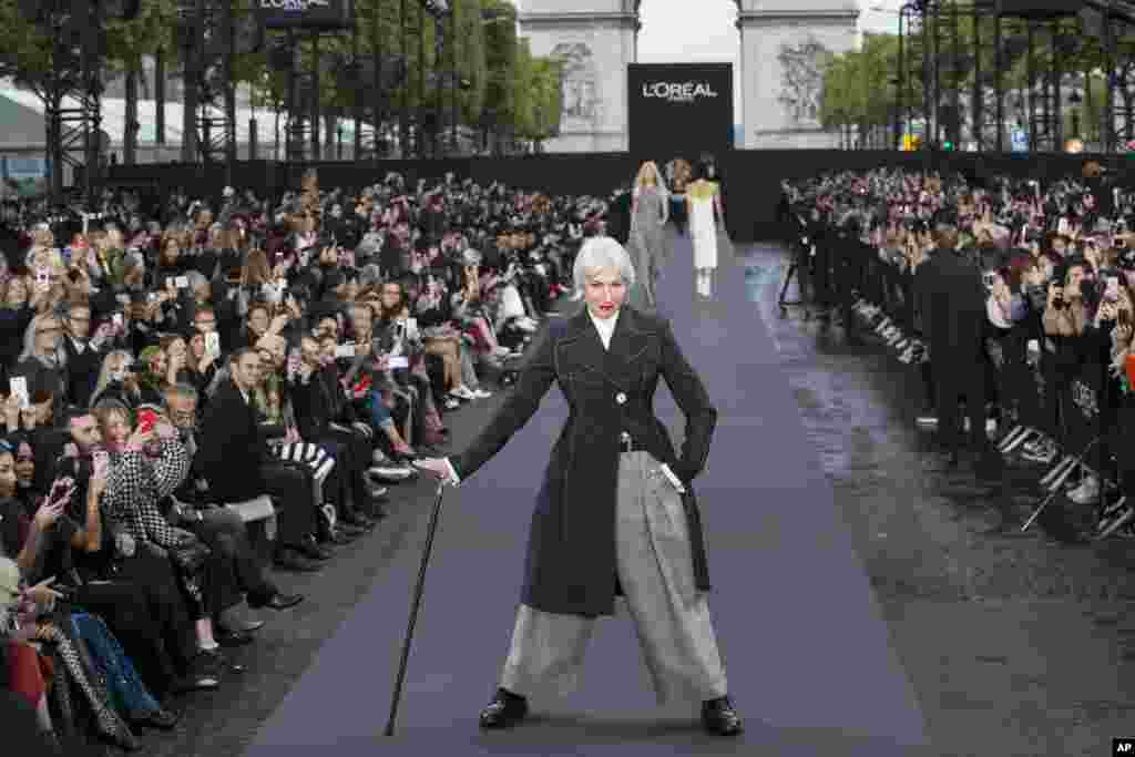 Actress Helen Mirren wears a creation for L&#39;Oreal Spring/Summer 2018 ready-to-wear fashion collection presented in Paris, France.