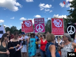 Protests in Helsinki before summit Trump-Putin, July 15, 2018. (C. Mendoza/ VOA)