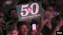 Sa proslave 50-tog rodjendana Baracka Obame u Chicagu, 08. 03. 2011.