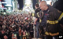 Times Square peu après l'annonce de la mort de Ben Laden