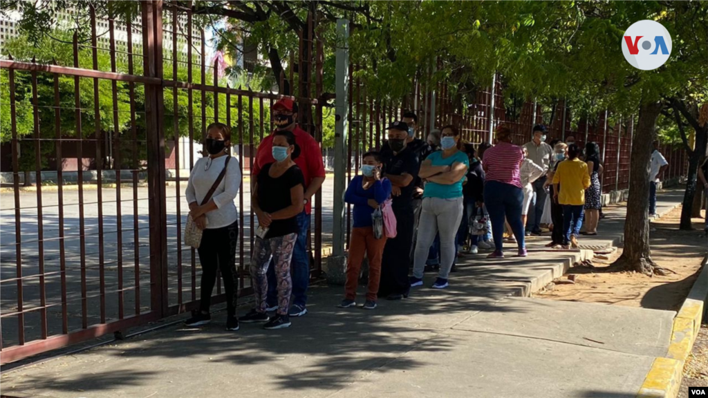 Centro de votación Ipasme en Maracaibo, Venezuela, el 21 de noviembre de 2021. [Foto: Gustavo Ocando]