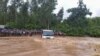 သံတွဲမြို့ရေကြီးပြီး လျှပ်စစ်မီးများပြတ်တောက်
