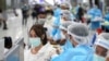 Indonesia, Thái Lan cân nhắc tăng cường tiêm vắc-xin ngừa COVID-19