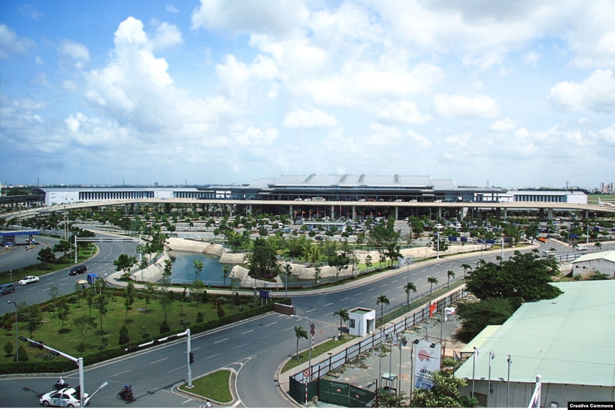 Lại bàn về chuyện ‘giải cứu’ sân bay Tân Sơn Nhất
