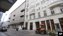 FILE - A photo shows Prozna Street, in the heart of what was Warsaw's Jewish quarter before World War II, in Warsaw, Poland, Dec. 5, 2016. US lawmakers are urging passage of legislation that would allow Holocaust victims and their heirs to receive compensation for property seized by the Germans during the war.