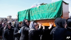 فعالان قتل فرخنده را قتل انسانیت در افغانستان خواندند