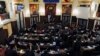 Los legisladores bolivianos celebraron una larga sesión que se extendió hasta la madrugada del 19 de diciembre de 2019 para elegir a los nuevos miembros del Tribunal Supremo Electoral.