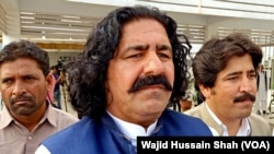 رکن قومی اسمبلی علی وزیر (فائل فوٹو)