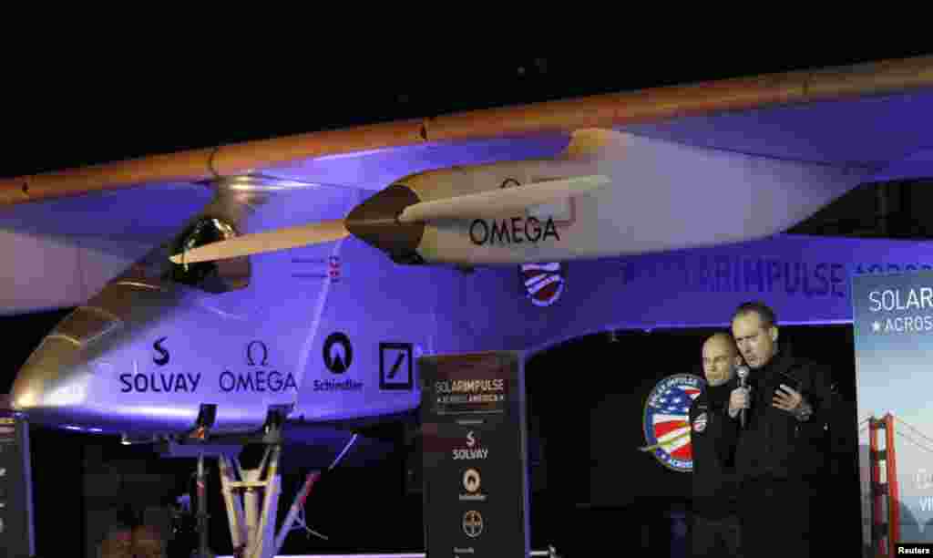 "Solar Impulse"un yaxından görünüşü. Təyyarə yalnız bir pilotluqdur