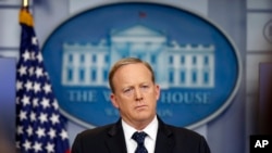 El secretario de prensa de la Casa Blanca, Sean Spicer, durante la sesión regular con periodistas. Junio 20, 2017 en Washington. 