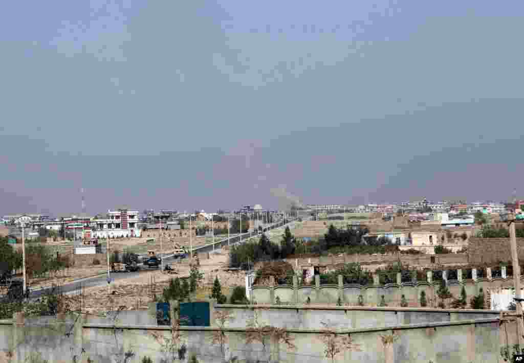 افغانستان کے شمالی شہر قندوز میں ہونے والی بمباری سے بین الاقوامی امدادی تنظیم "ڈاکٹرز ودآؤٹ بارڈرز" کے نو کارکن ہلاک اور تیس سے زائد لاپتا ہو گئے ہیں۔
