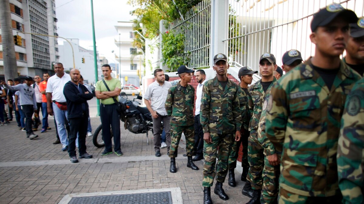 Produtos da categoria Men's Cargo Pants à venda no Caracas